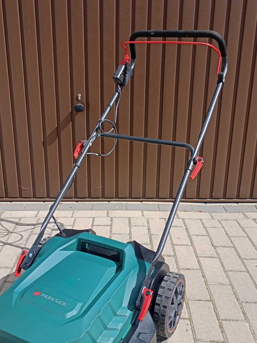 Sprzedam prawie nie używaną zamiatarkę akumulatorową Parkside
