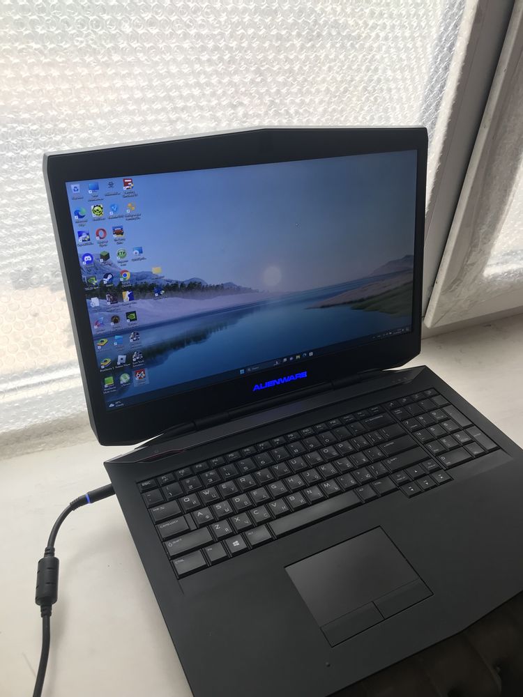 Dell Alienware M17X R5