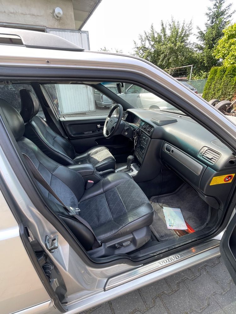 Volvo V70 Volvo V70R 2.3T AWD 1999r