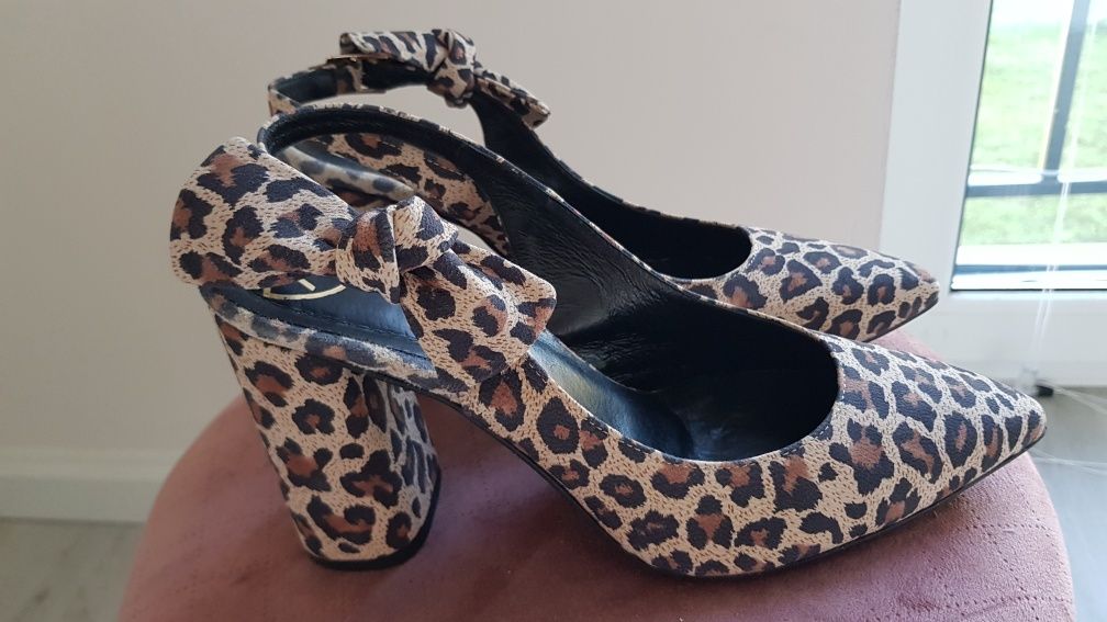 Buty Marshall 40 panterka jak nowe