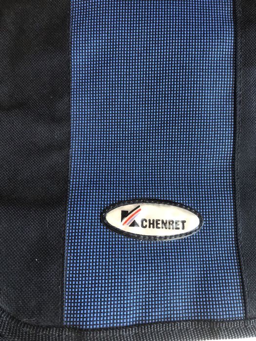 сумка через плече з логотипом "CHENRET".