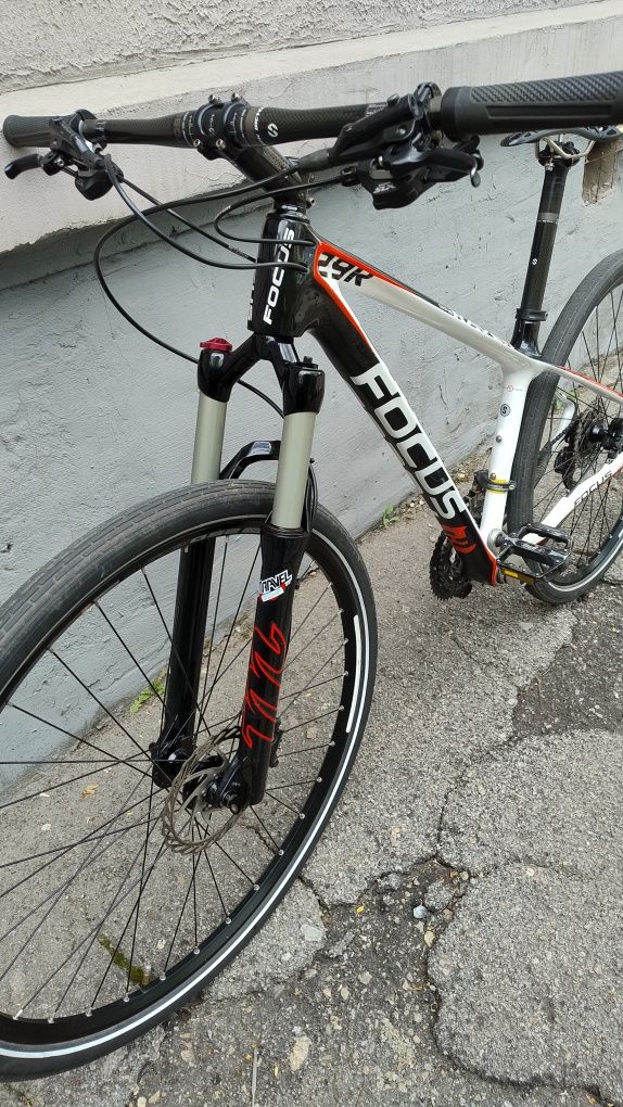Focus Raven 29R Race Series Carbon