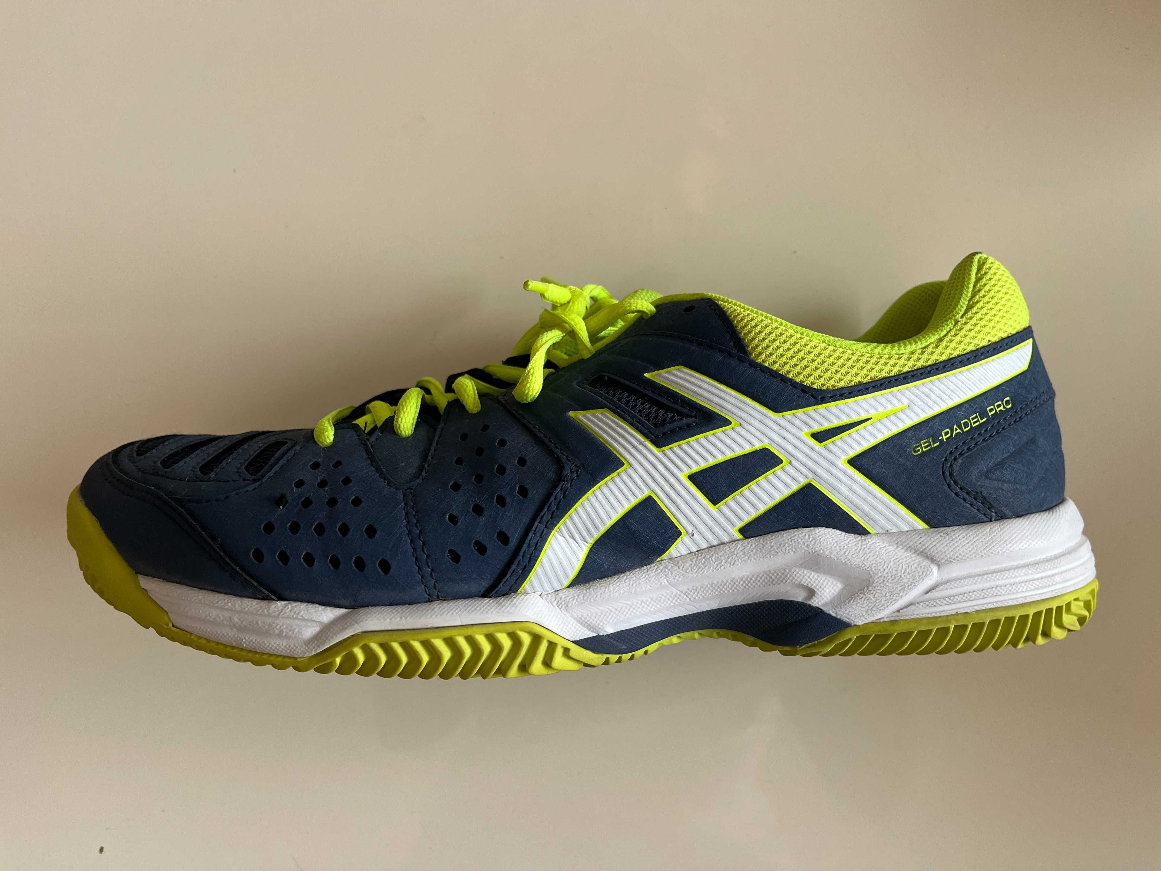 ASICS gel padel pro - tamanho 44.5 como novos!