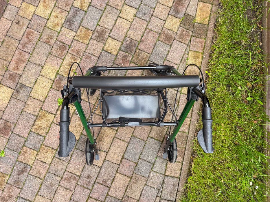 Chodzik rollator aluminiowy – balkonik rehabilitacyjny z siedziskiem