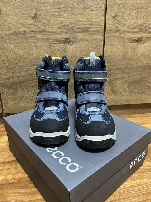 Чоботи на хлопчика  зима розмір 35