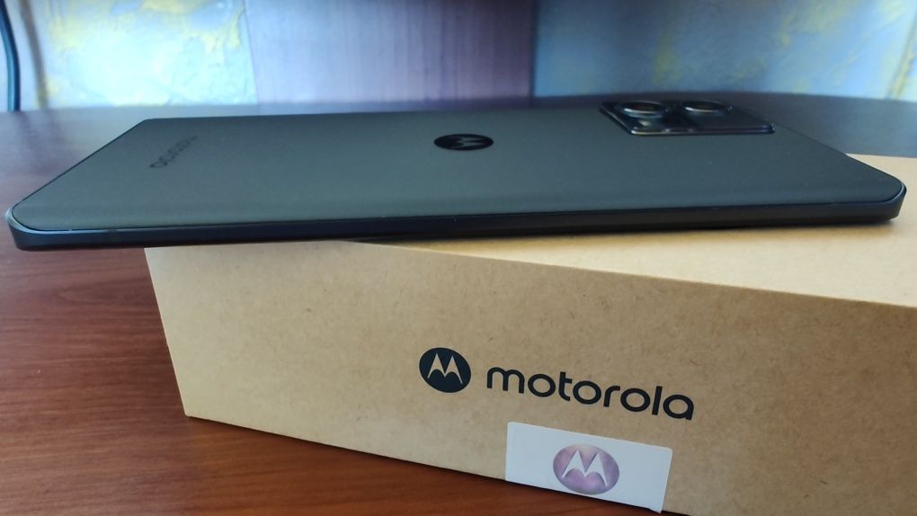 Motorola Edge 30 fusion na gwarancji