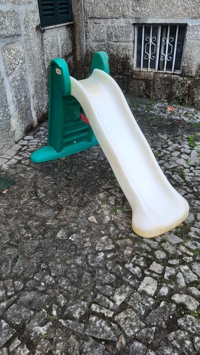 Escorrega para criança