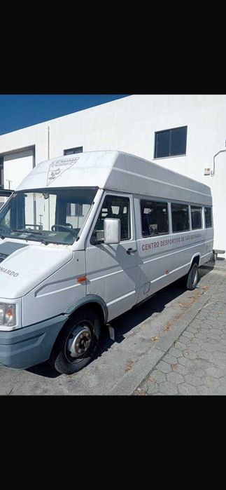 Mini bus iveco 20 lugares