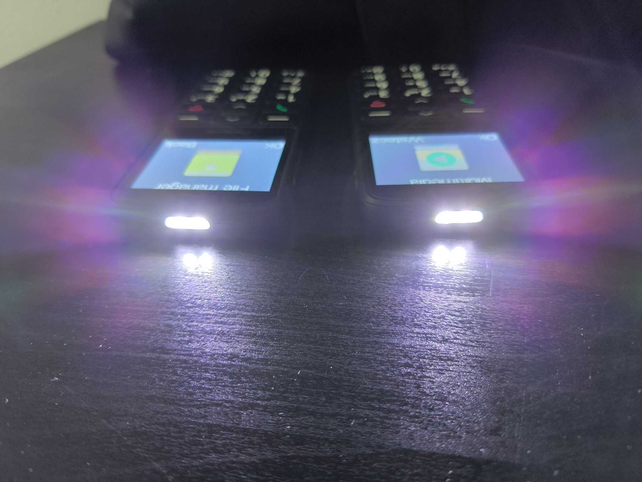 Łatwy w obsłudze telefon Panasonic z USB-C (Zestaw 2)