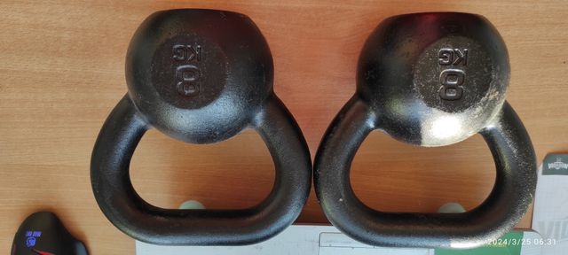 Kettlebell kawmet 2 x 8kg żeliwny dwie sztuki 16 kg