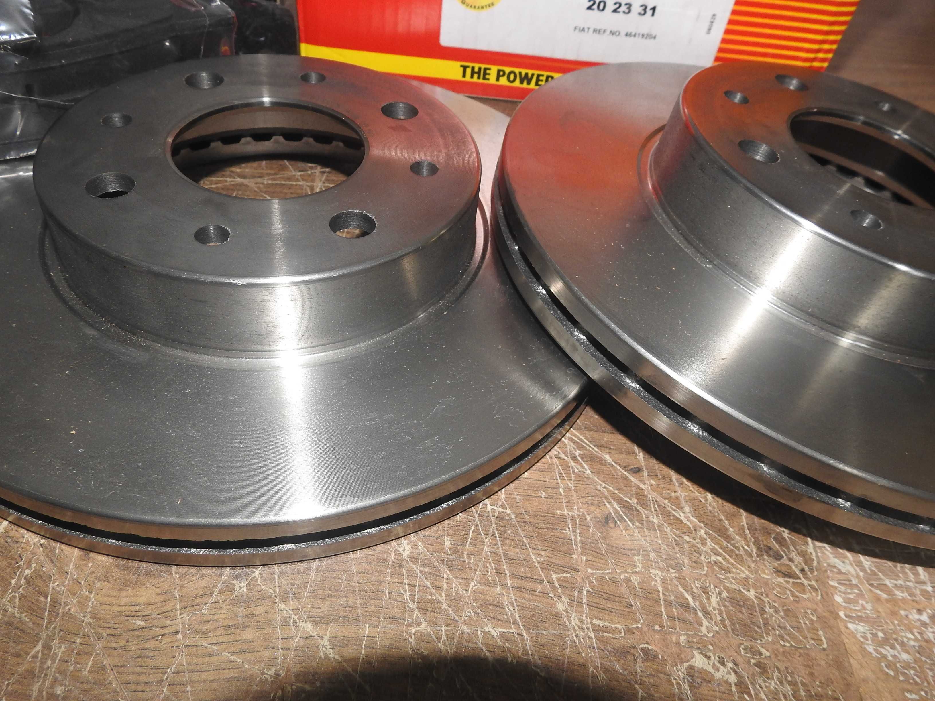 tarcze hamulcowe klocki przód 240mm 4otw 20mm Fiat Palio Siena