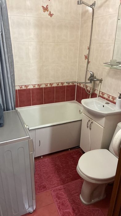 Подобово,почасово 1-кімнатна квартира центр Чернігова