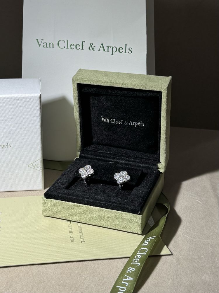 Сережки Van Cleef & Arpels