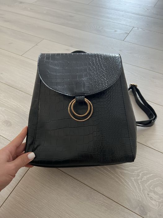 Рюкзак чорний ( крокодил принт)