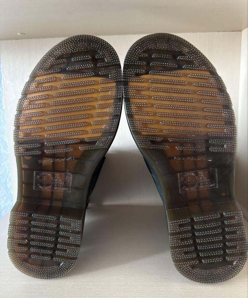 Dr. Martens Берци.