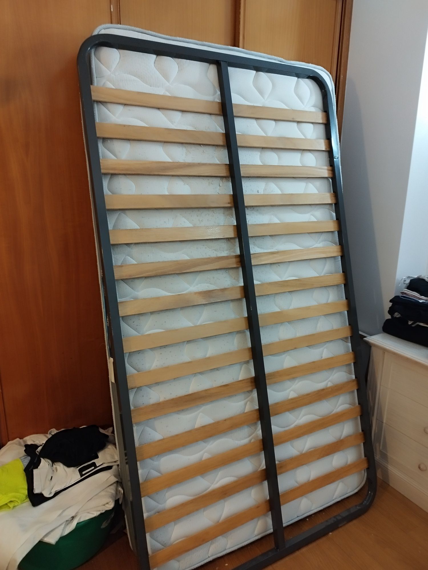 Cama em boas condições