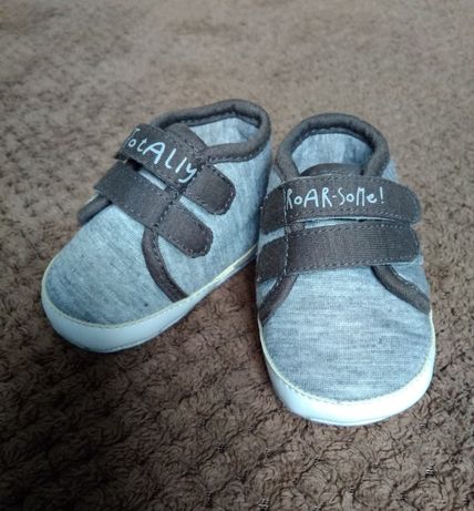 Пінетки взуття для немовлят