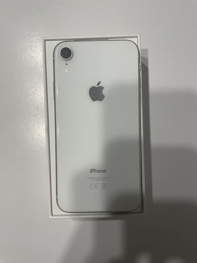 Smartfon Apple iPhone Xr 64GB