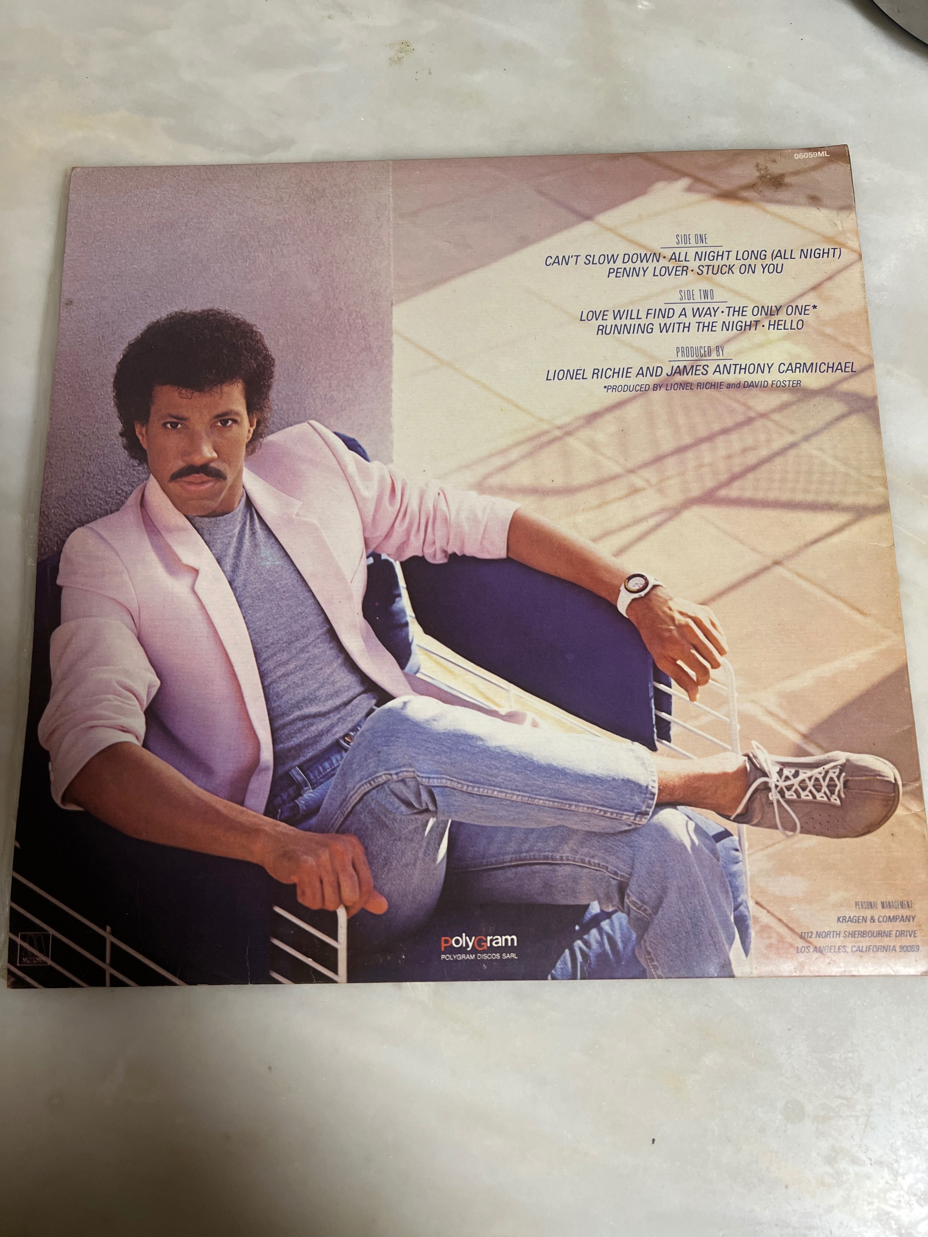 Lionel Richie (Can’t Slow Down)