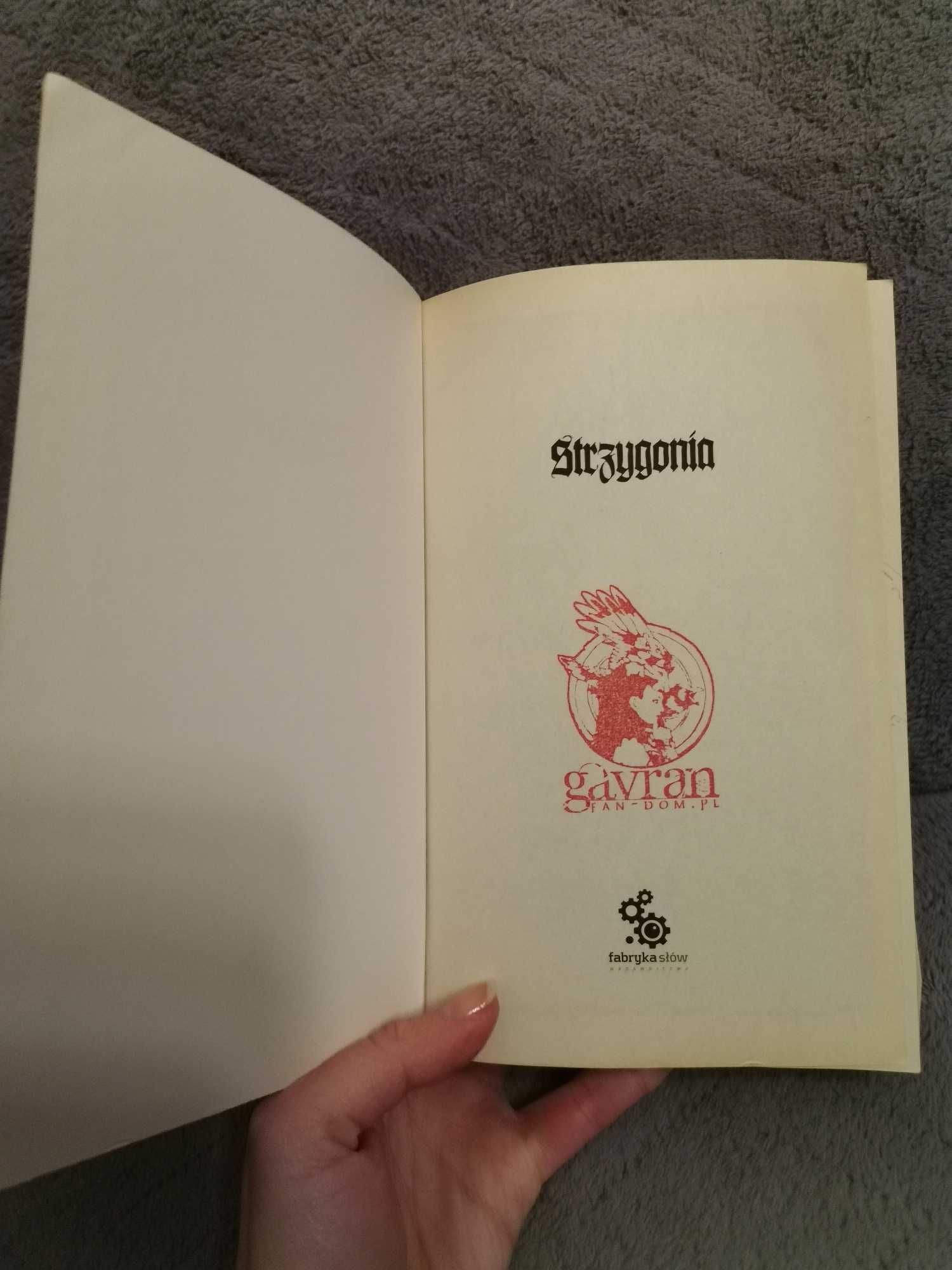 Strzygonia. Dziedzictwo krwi - Mrugowski Sławomir