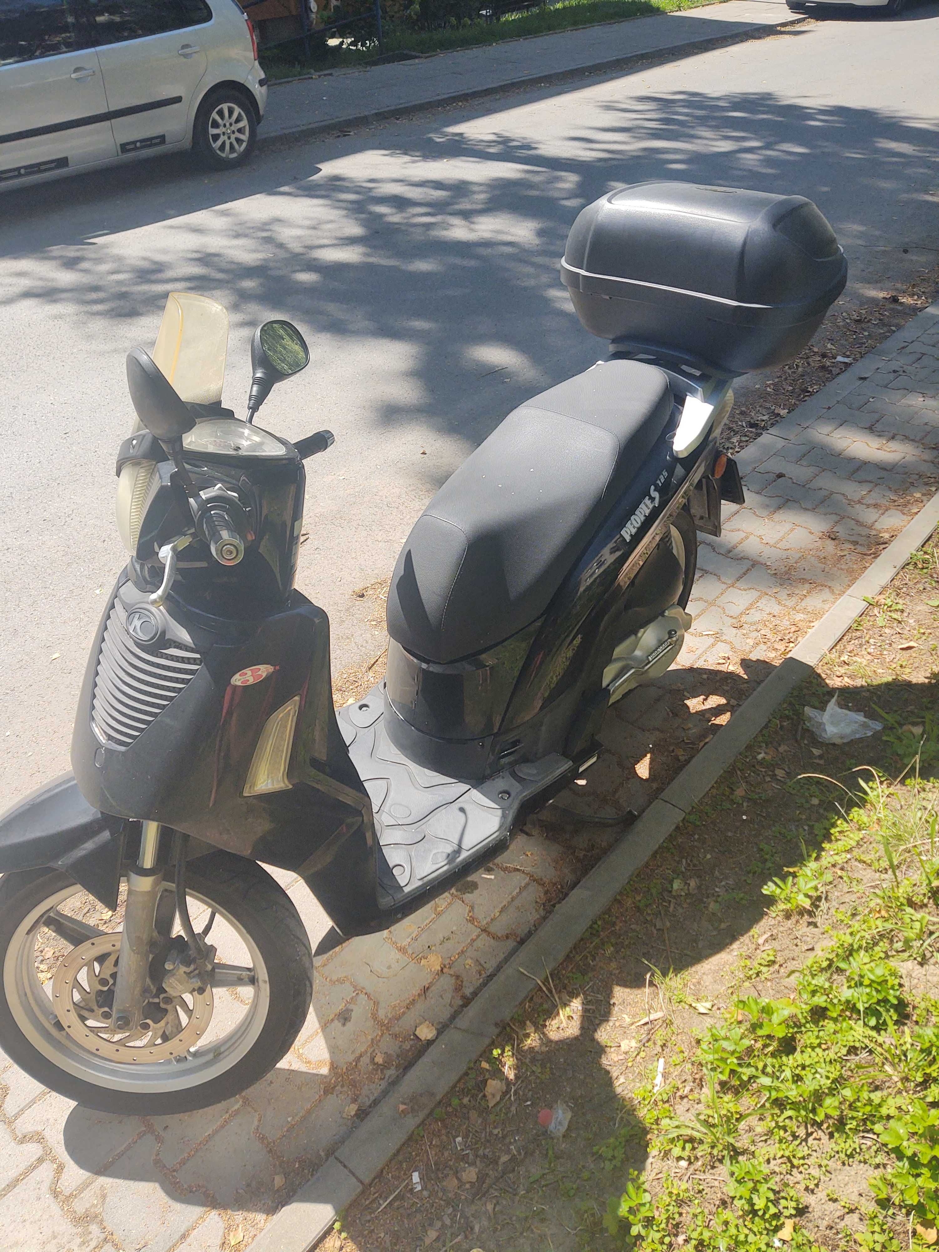 Sprzedam skuter Kymco 125 koreańczyk na hondzie