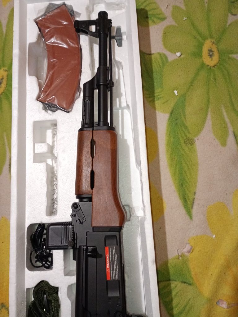 Игрушка автомат .