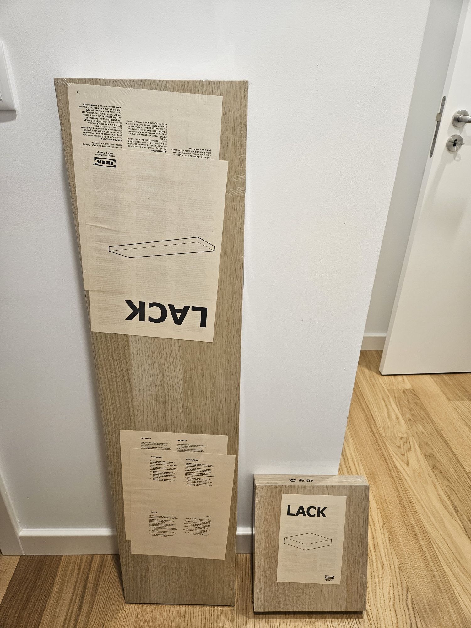 Prateleiras, IKEA, novas.