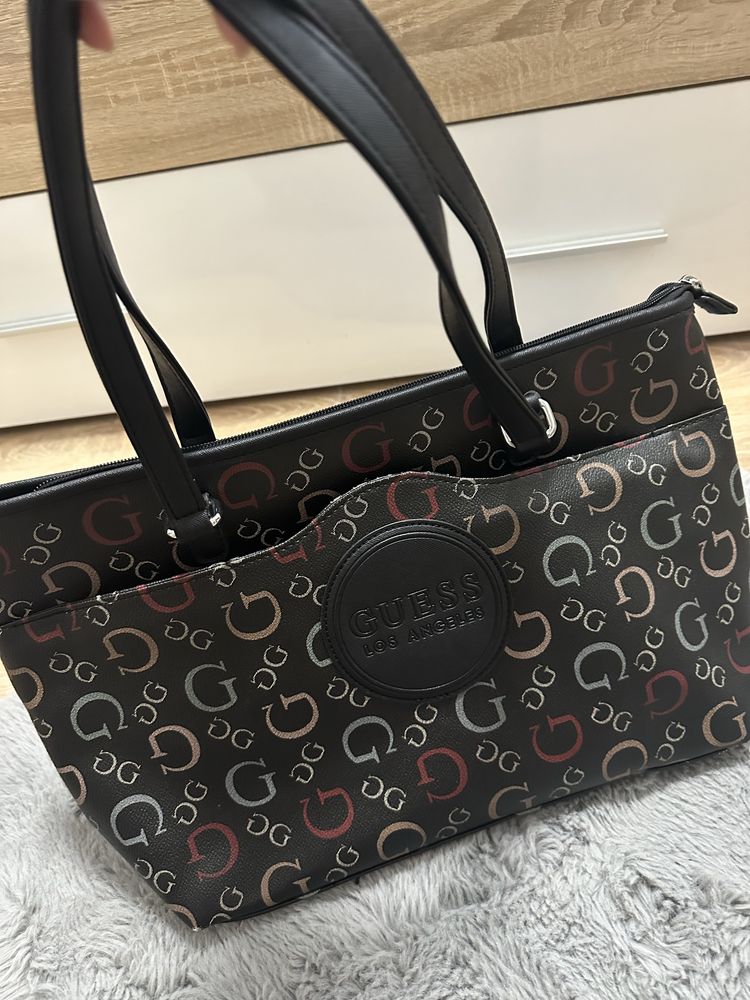 Guess torebka shopperka czarna