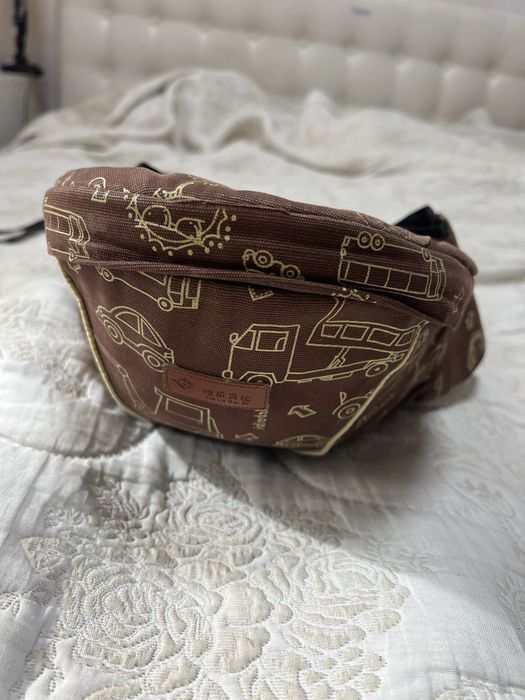Хіпсіт, переноска, ергорюкзак