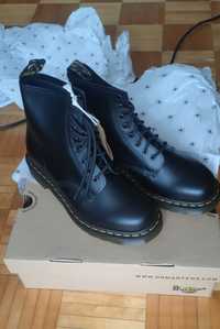 Buty dr Martens 1460 czarne r. 41 [dowód sprzedaży]