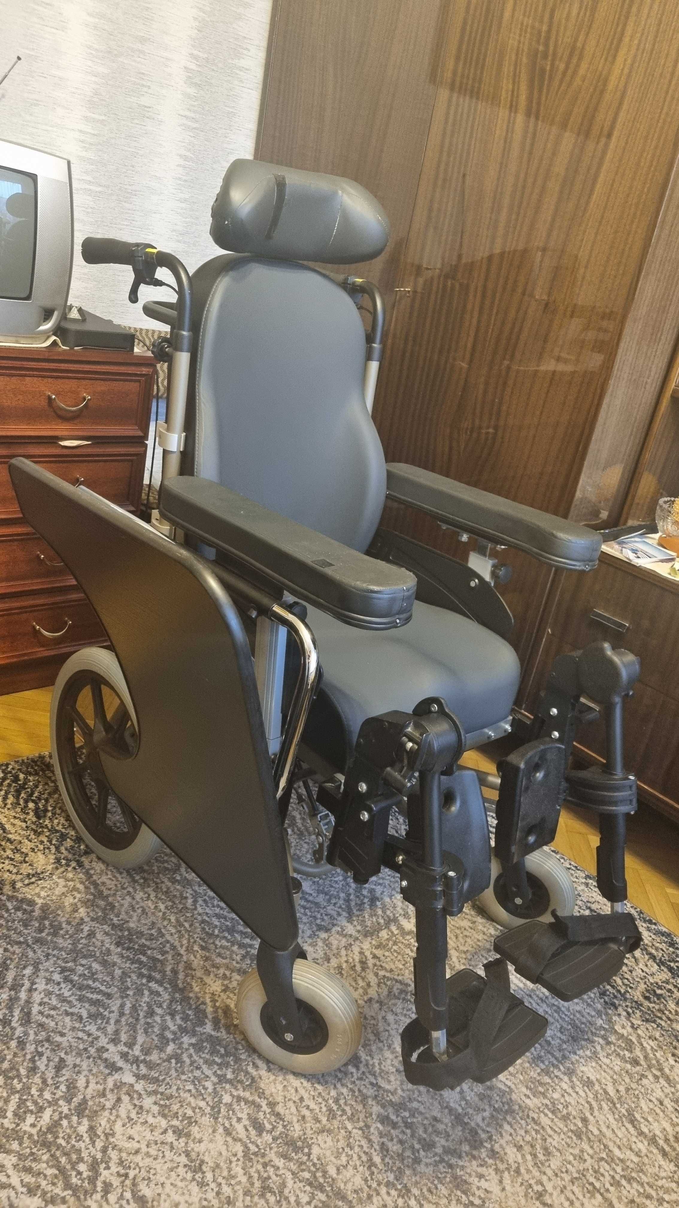 Sprzedam wózek inwalidzki Vermeiren Inovys II