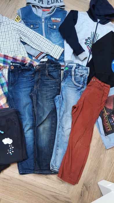 Paka ubranek dla chlopca r.104-110