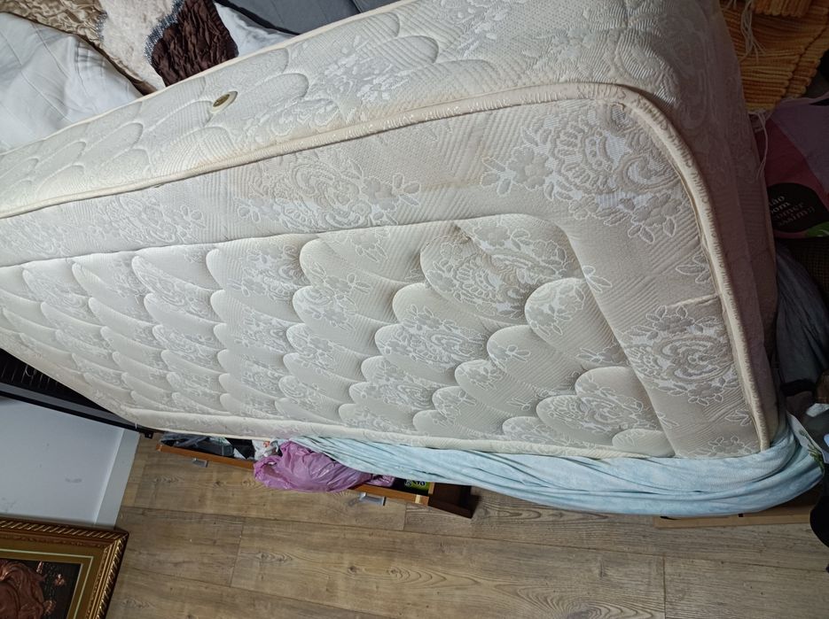 Colchão. Solteiro  ortopedico 9o por2                           casal