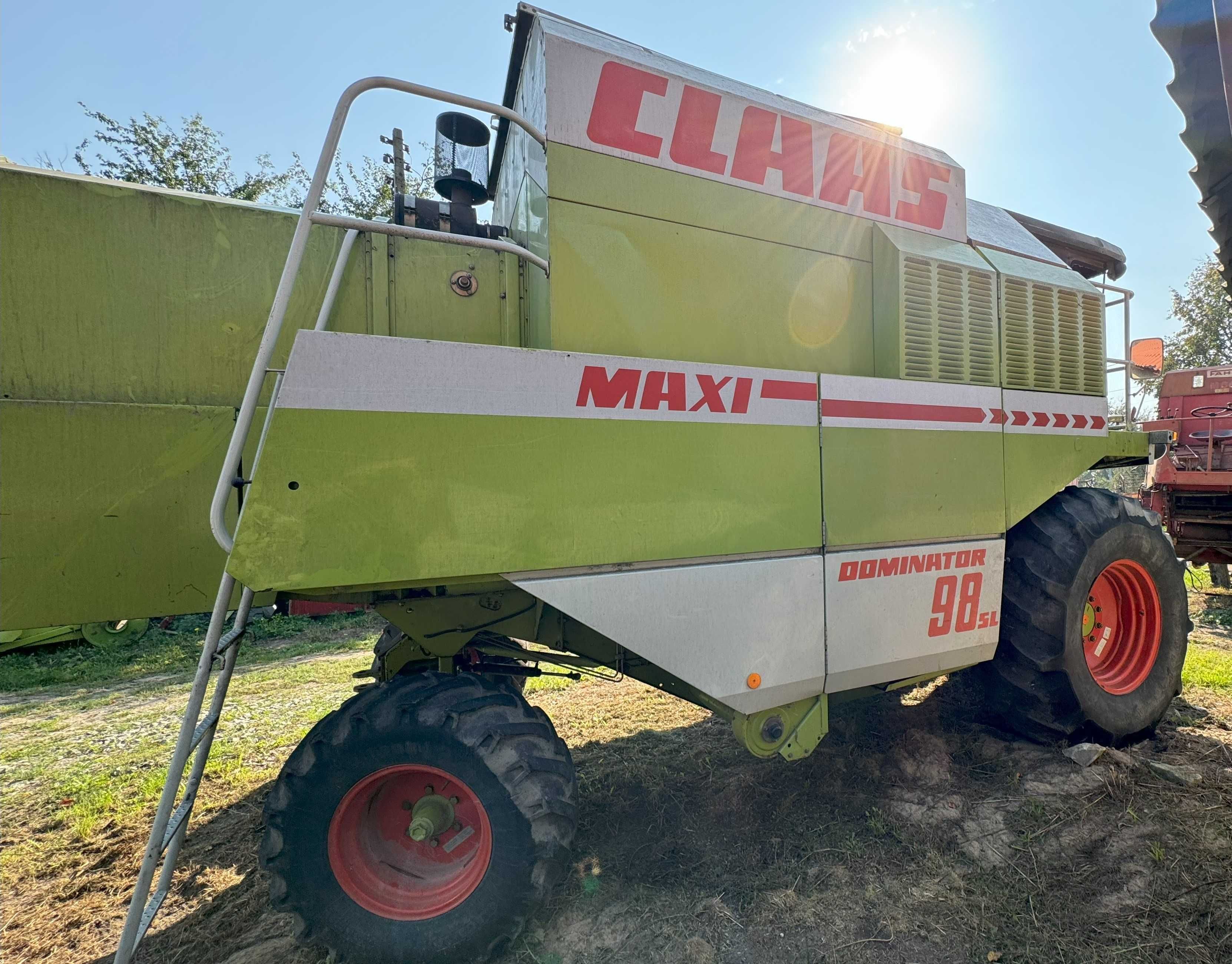 Podajnik pochyły gardziel z rewersem claas Dominator98, Mega, Commando