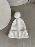 H&M czapka zimowa biała kremowa z pomponem one size