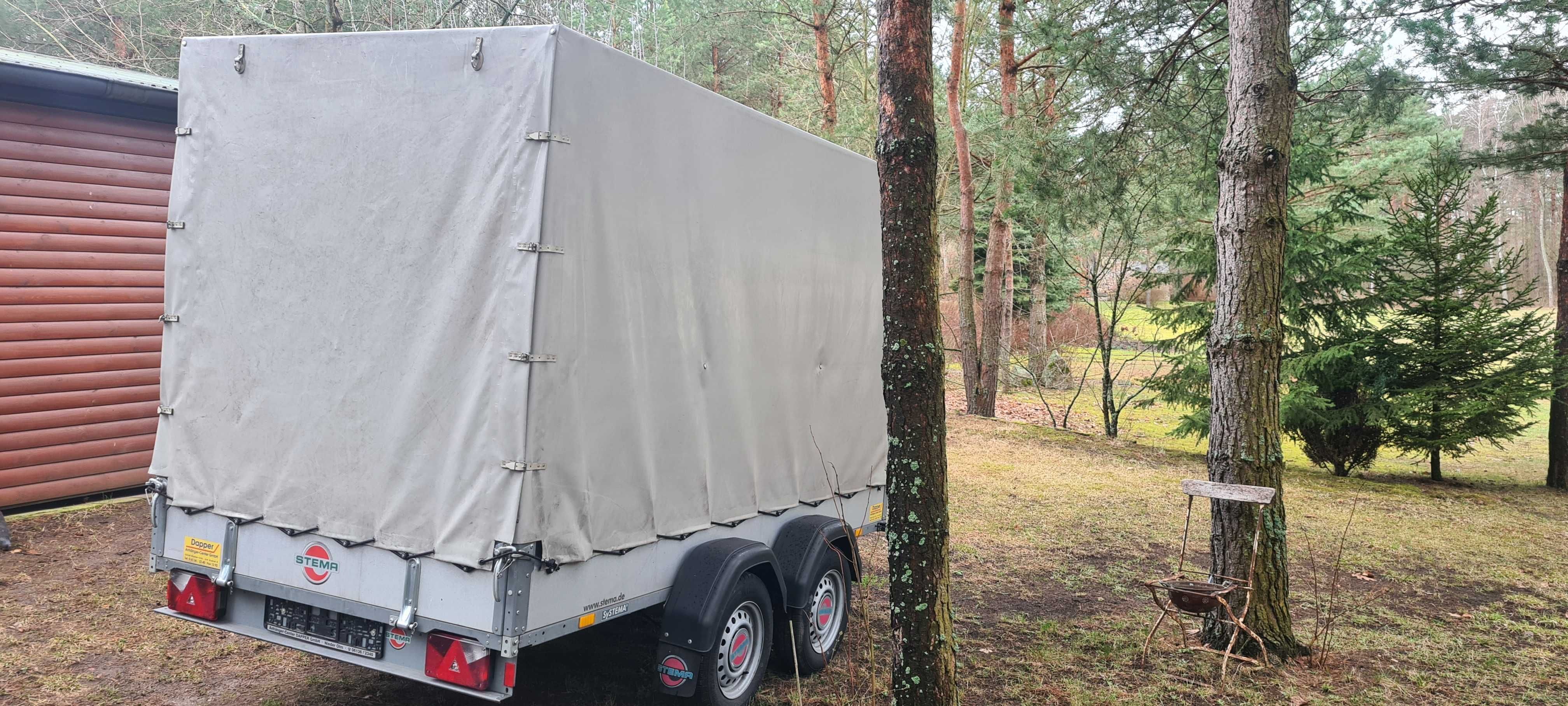 Uzywana przyczepa samochodowa STEMA, dwuosiowa z hamulcem najazdowym