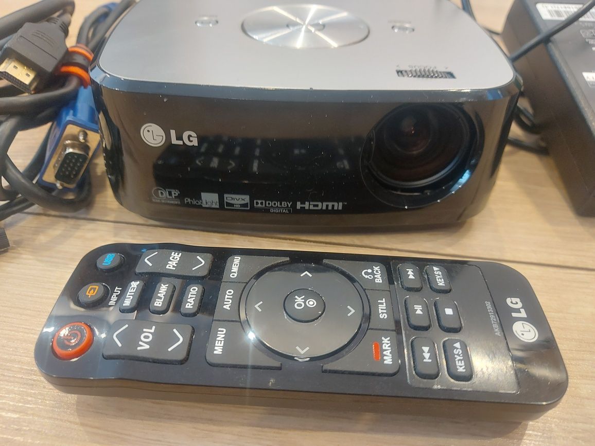 Projektor LG- HX 300G