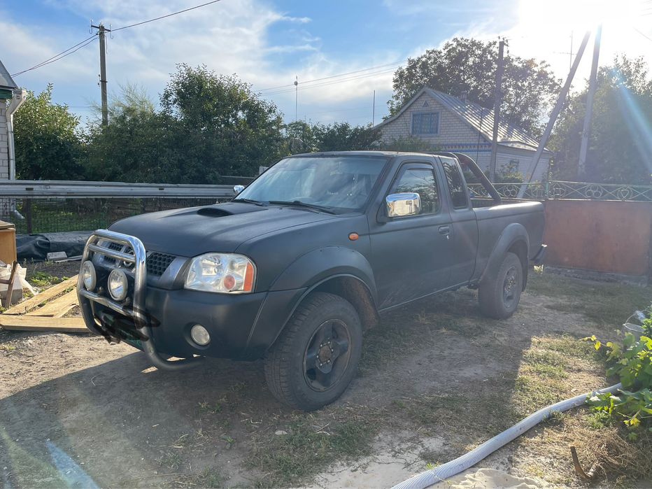 Продам nissan navara 2001