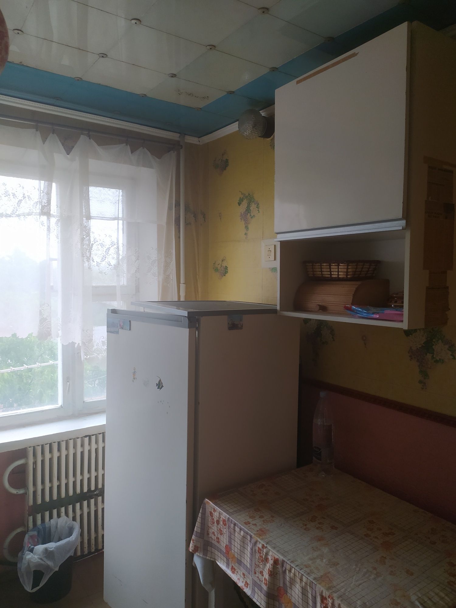Продається квартира трьох кімнатна в центрі