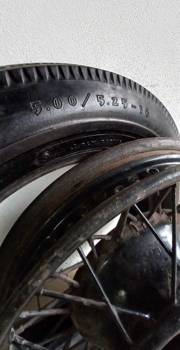 Jante de Raios Automóvel Antigo anos 30