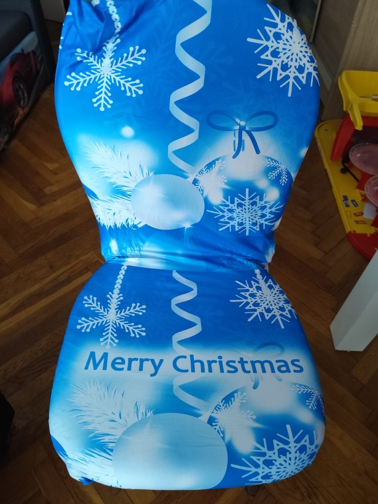Świąteczny Obrus + pokrowce na krzesła