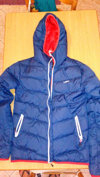 Blusão de penas com capuz, jovem adulto