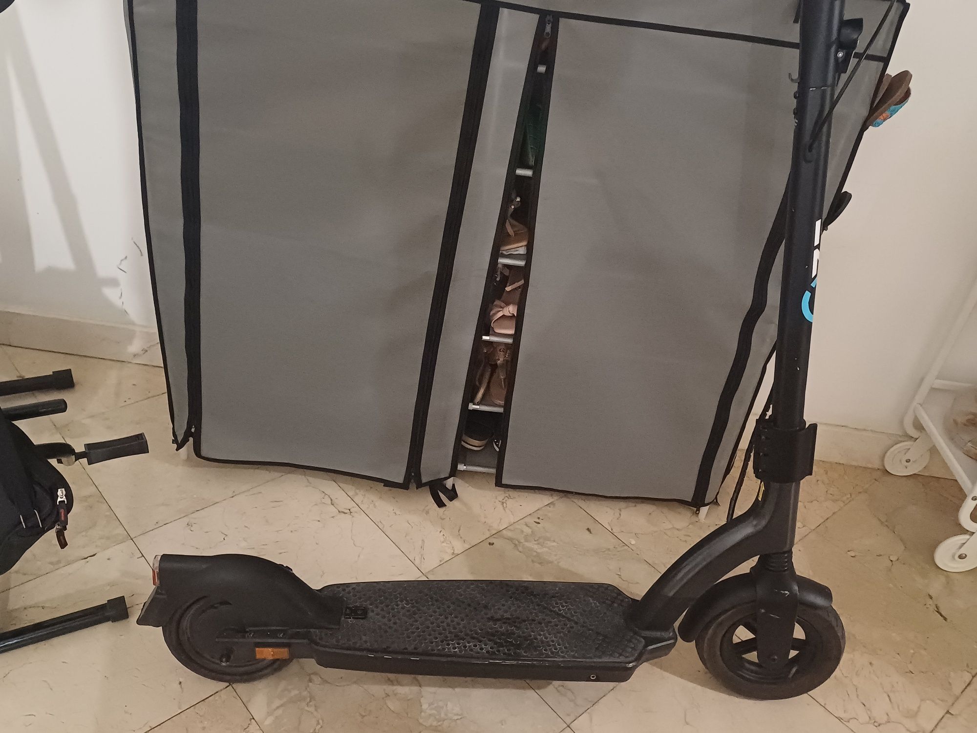 Trotinete elétrica OZE – boa autonomia – Ótimo estado!