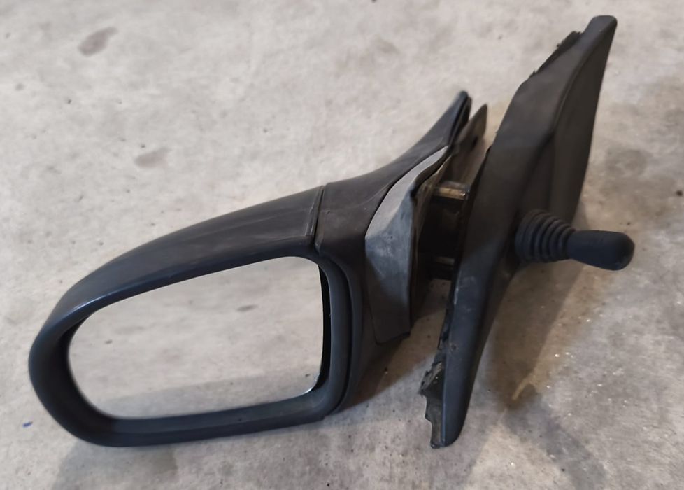 Vendo retrovisor esquerdo Opel corsa B