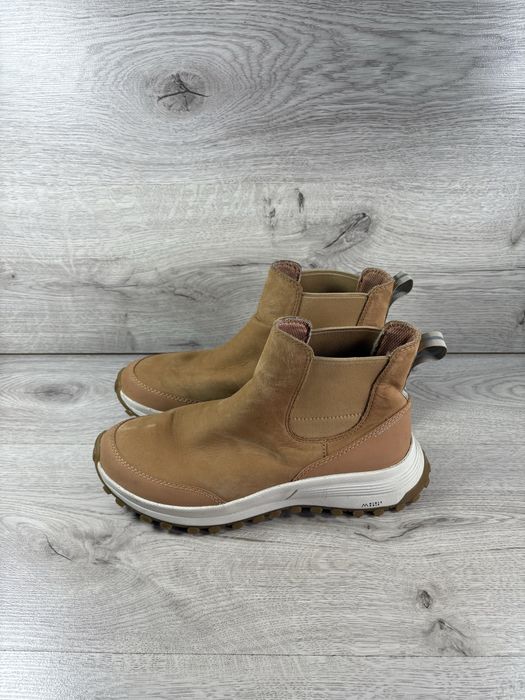 Clarks жіночі сапоги на осінь шкіра 39 розмір