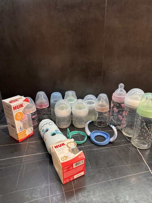 Набор детских бутылочек avent (стекло и пластик) + новые соски NUK