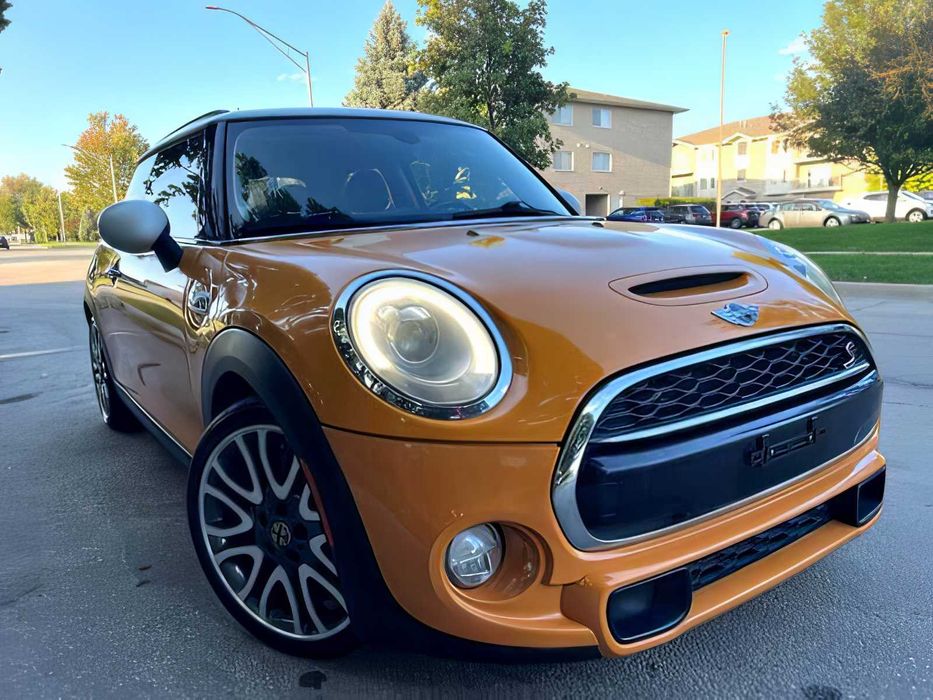 MINI Cooper S      2018
