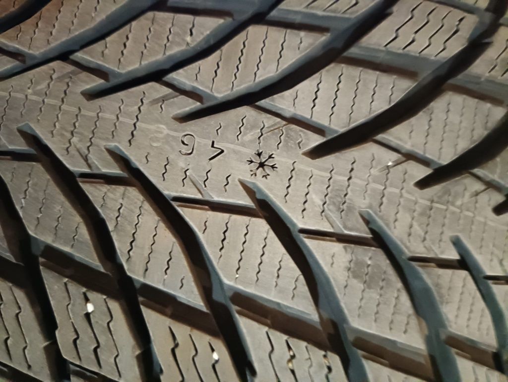 Komplet zimowych opon 4 szt. Nokian WR Snowproof P 225/45 R17 94 V XL