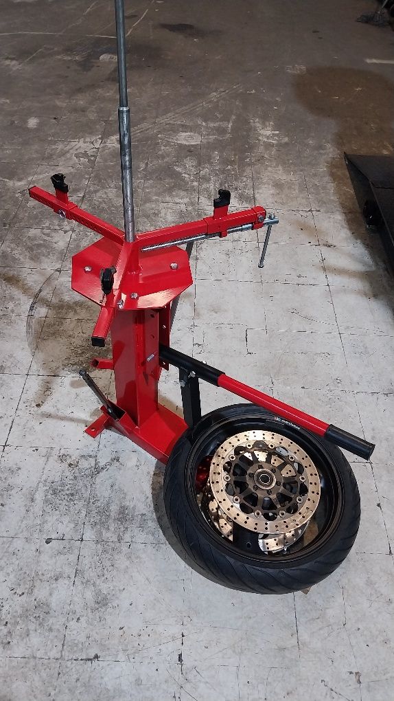 Máquina pneus manual