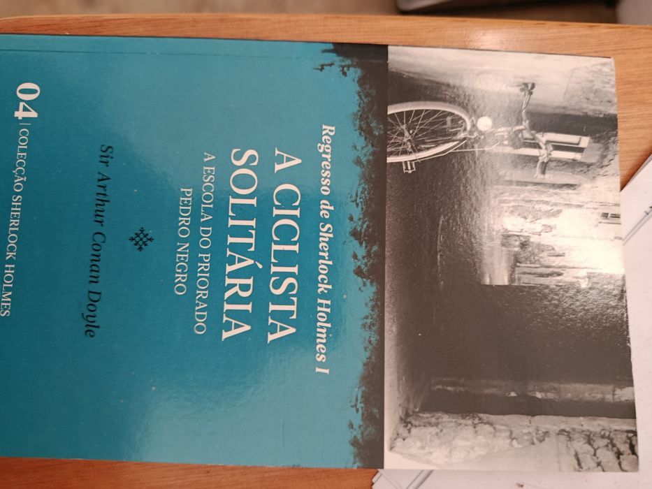 Portes grátis Livro " A ciclista solitária" da coleção Sherlock Holmes